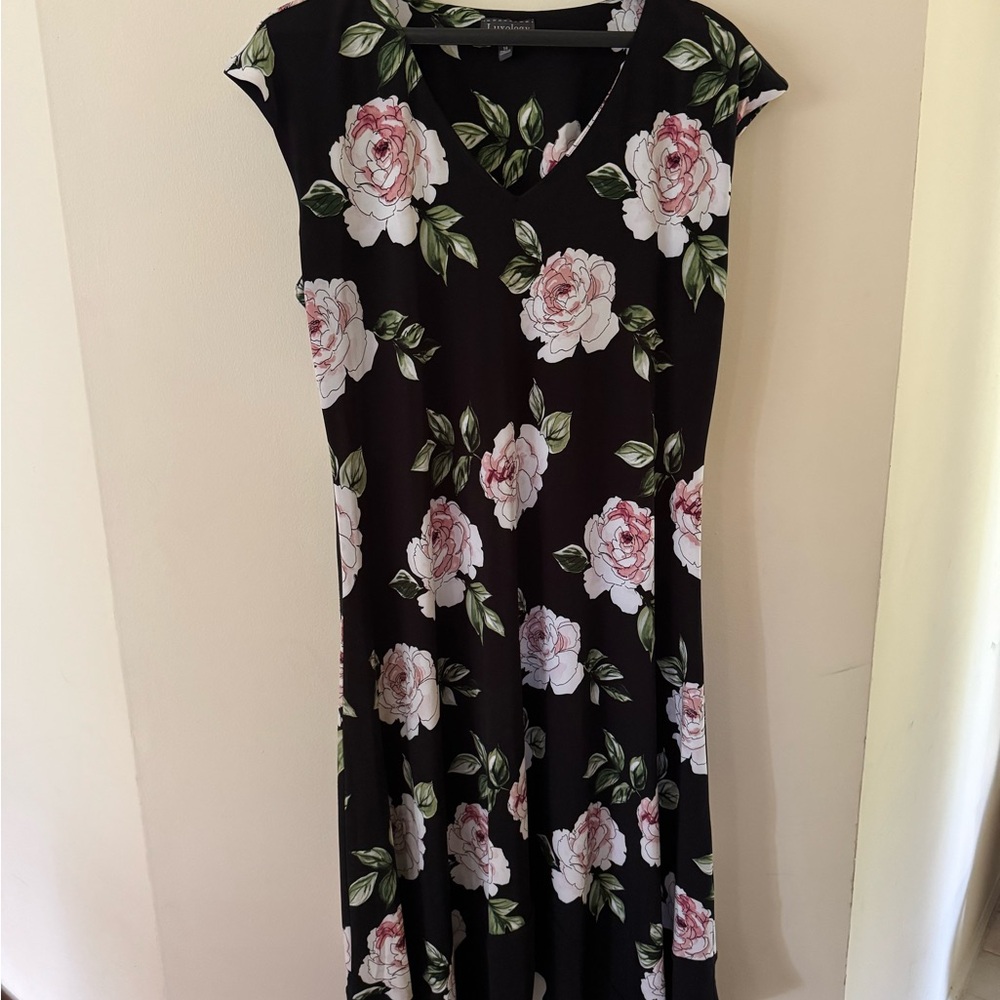 Luxology Black Floral Midi Dress